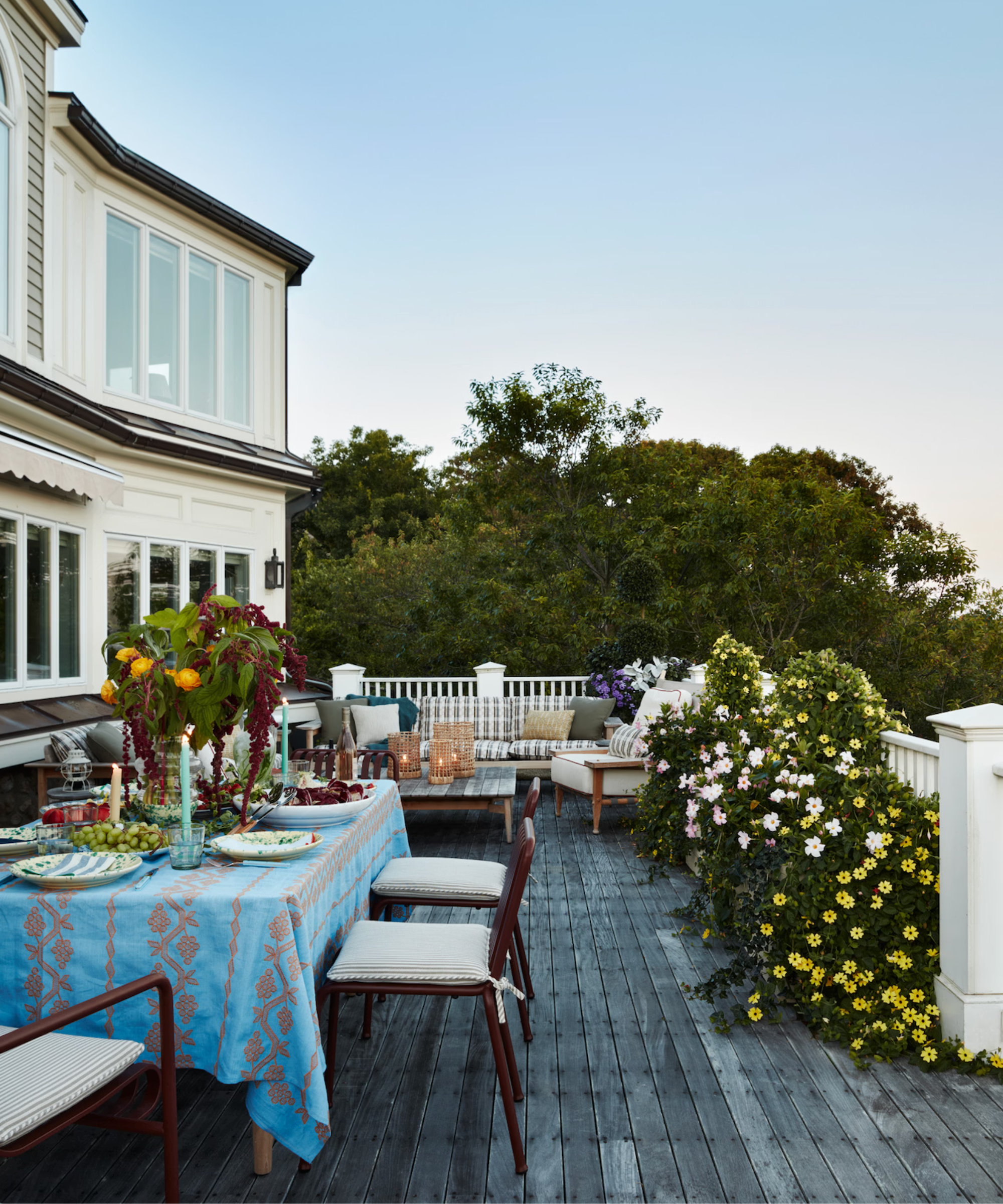 outdoor seating area