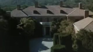 The house in the opening montage of Dynasty