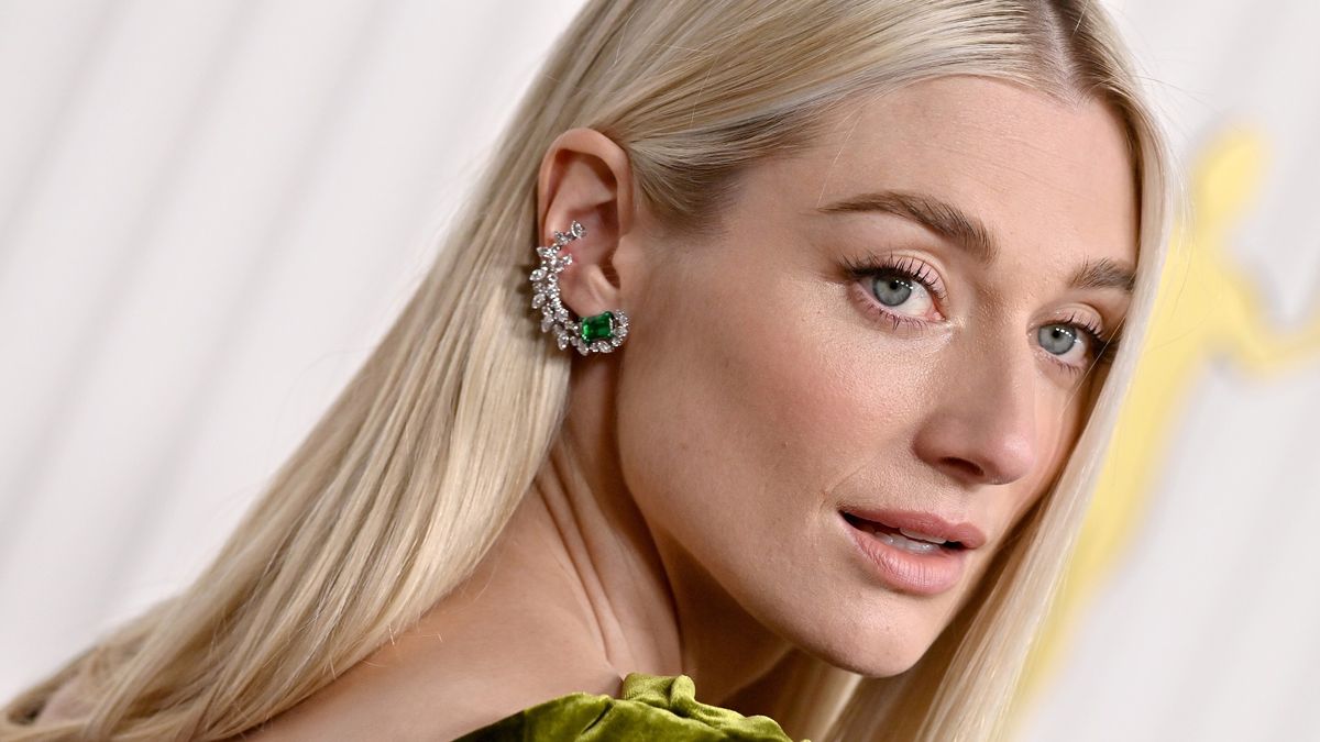 Elizabeth Debicki says The Crown “ended in the right place”