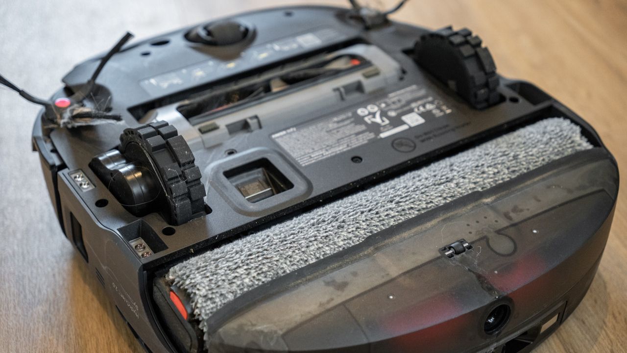 Eufy Omni E35 robot vacuum