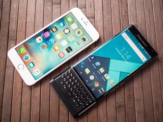 BlackBerry Priv vs iPhone 6s Plus
