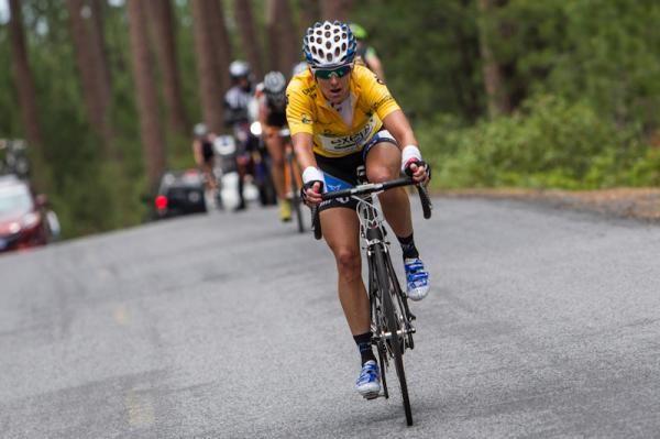 Kristin Armstrong (Exergy) gets a gap on the field.