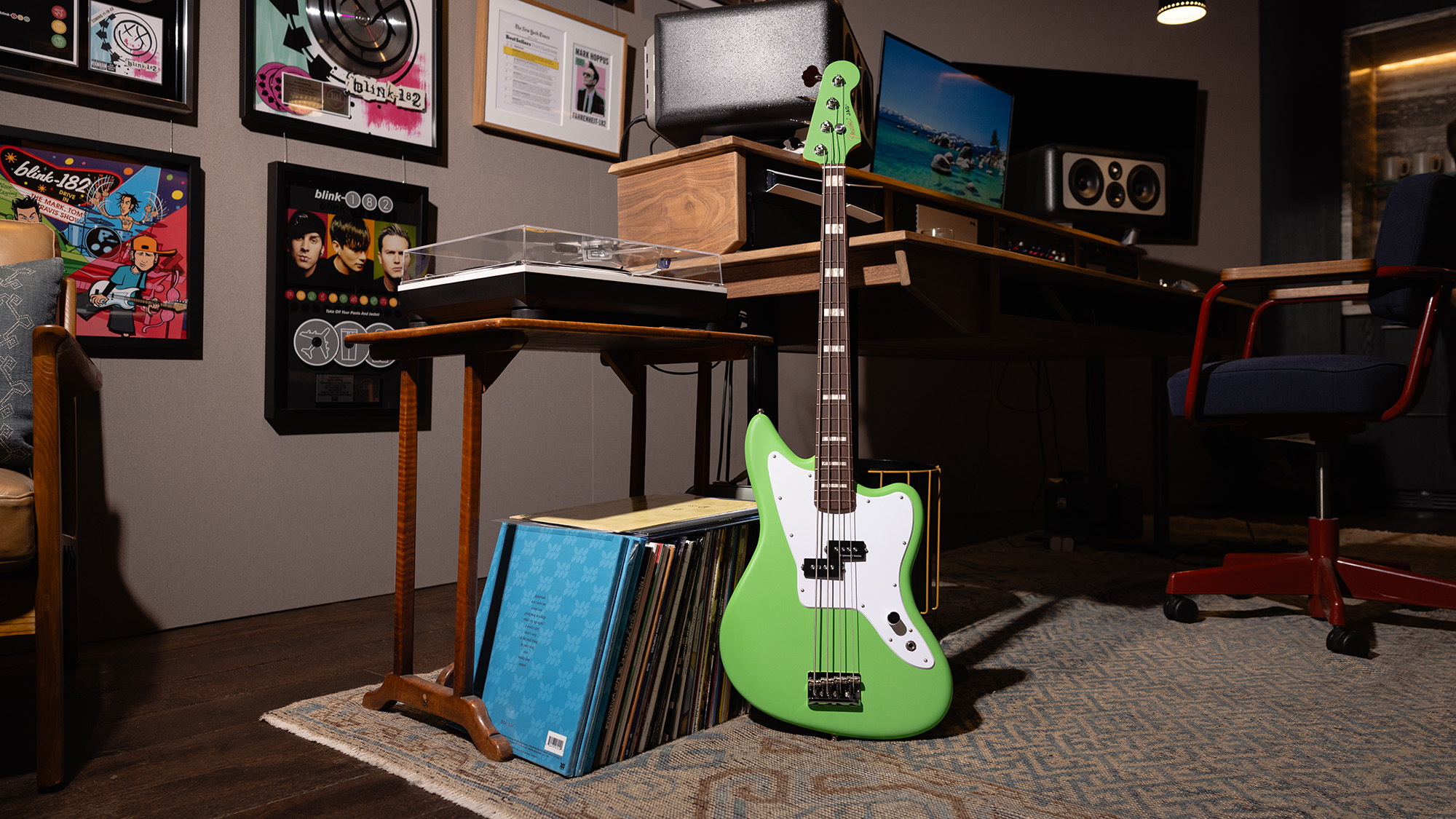 Fender Mark Hoppus Stoned Fruit Jaguar Bass