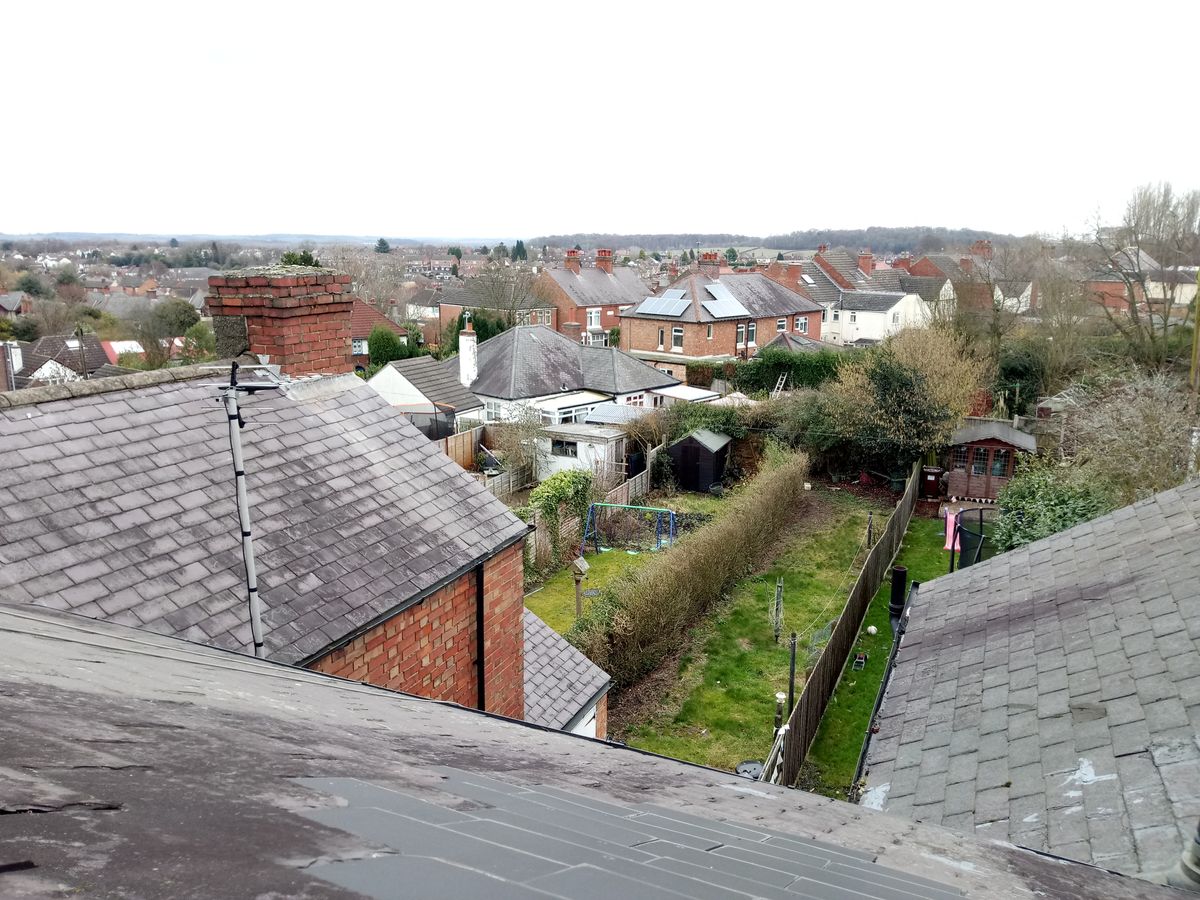 In good light, the A7's camera is quick to focus and capture, but images are rather dull and lifeless