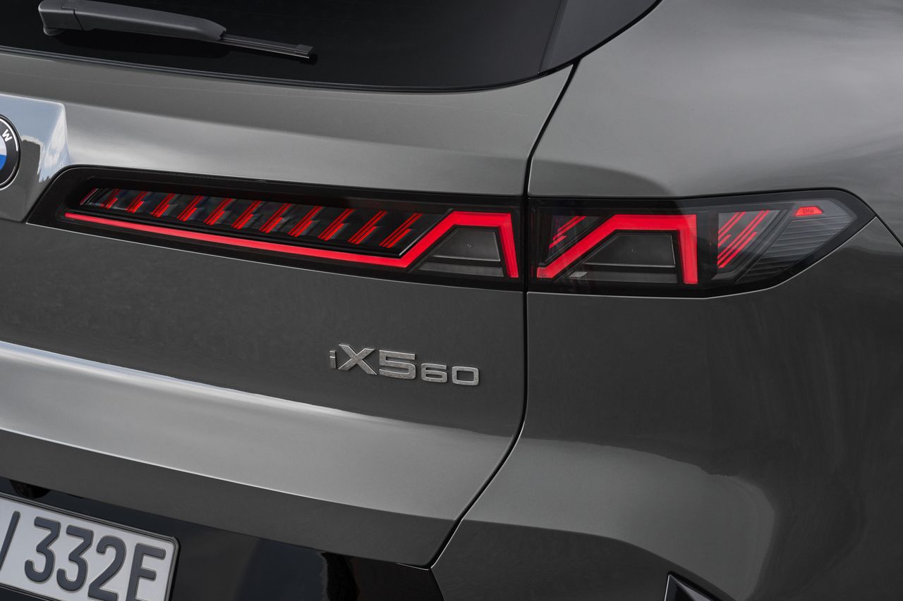 BMW X5 2027, exterior details