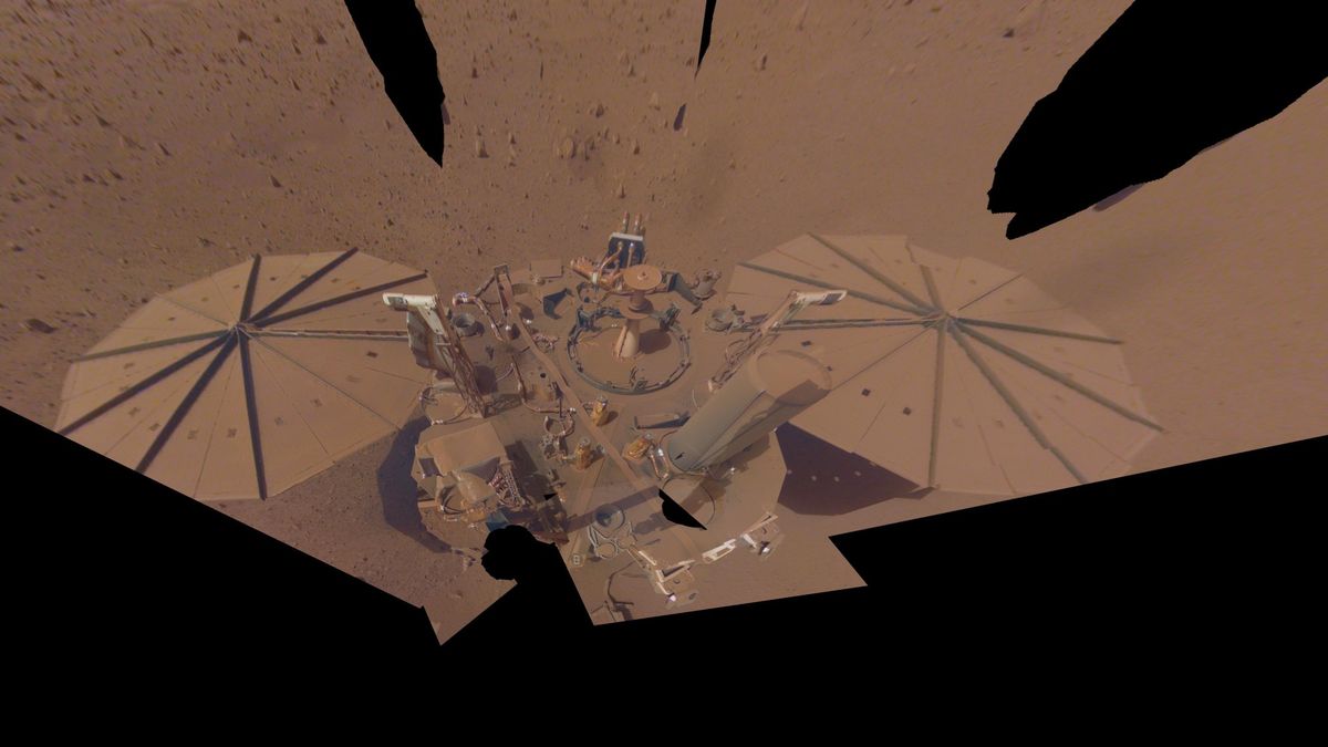 Good Mars weather lets NASA's power-starved InSight lander live a little longer