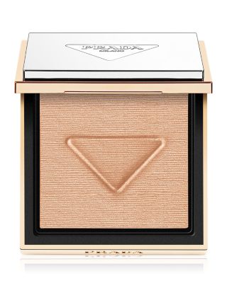 Light Glowing Highlighter Powder