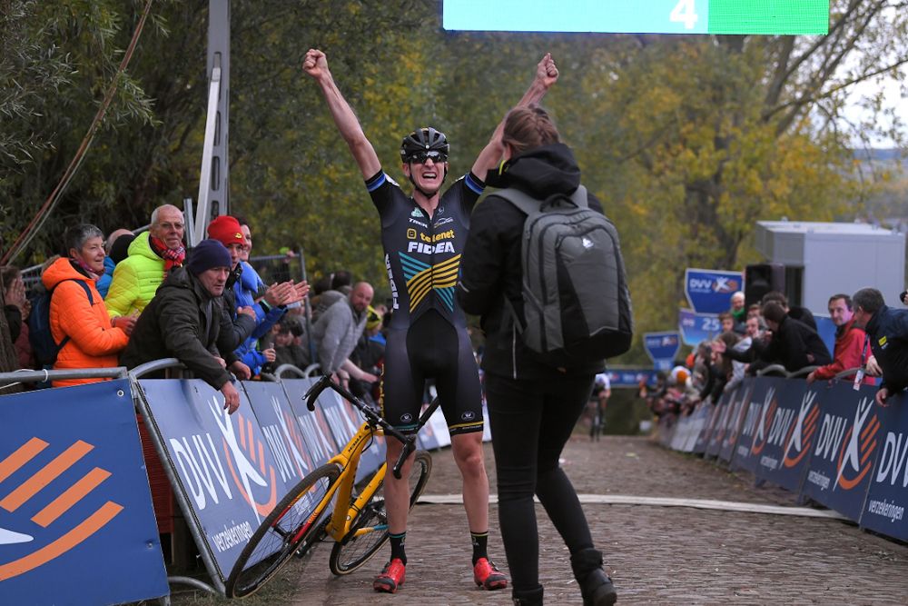Toon Aerts celebrates his win at Koppenbergcross