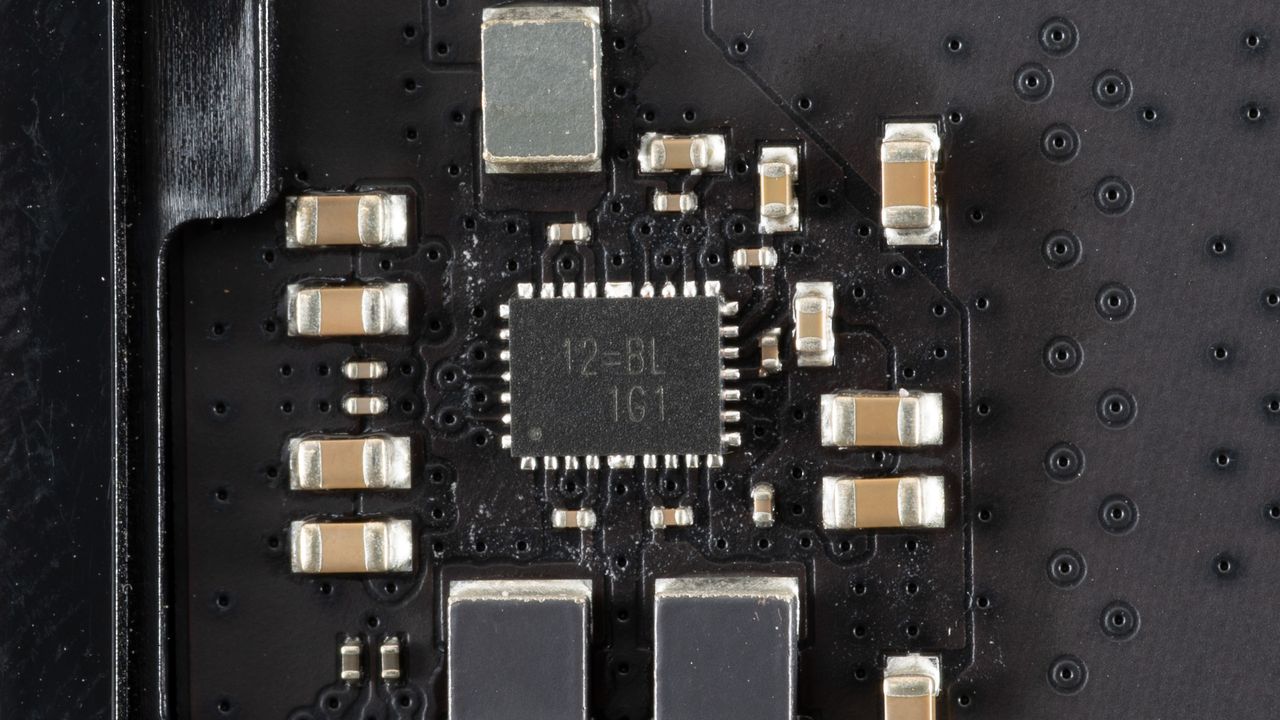 Crucial Pro Overclocking DDR5-6400 C32