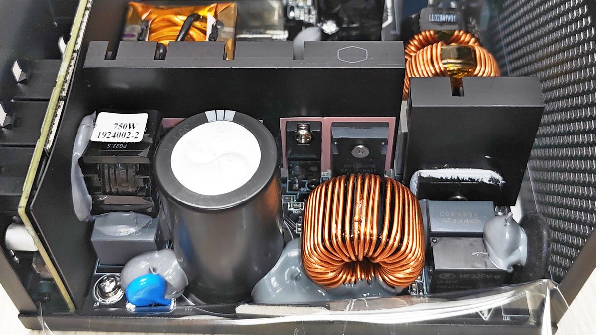 Cooler Master MWE Gold 750 V4