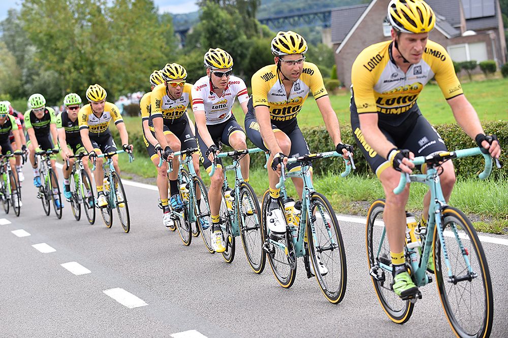 LottoNL-Jumbo leads the race for overall leader Wilco Kelderman