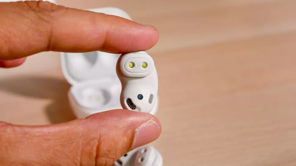 SAMsung Galaxy buds live