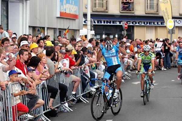 The Beauvais locals came out in force to wish the Tour de France peloton farewell just before midday today.