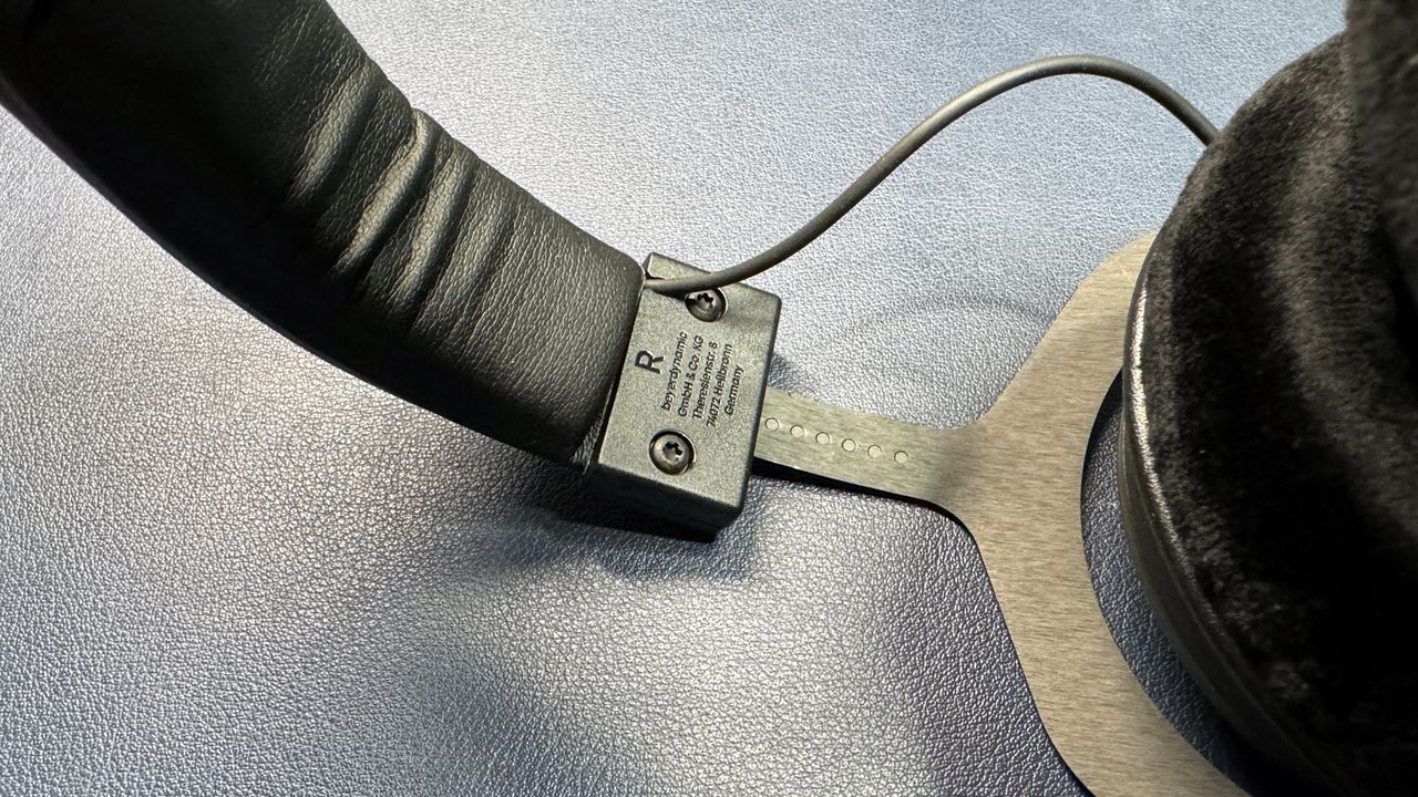 Beyerdynamic MMX 300 Pro