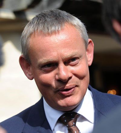 Martin Clunes fancies a Men Behaving Badly reunion