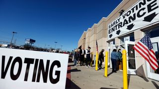 Queue for the voting at US midterm elections