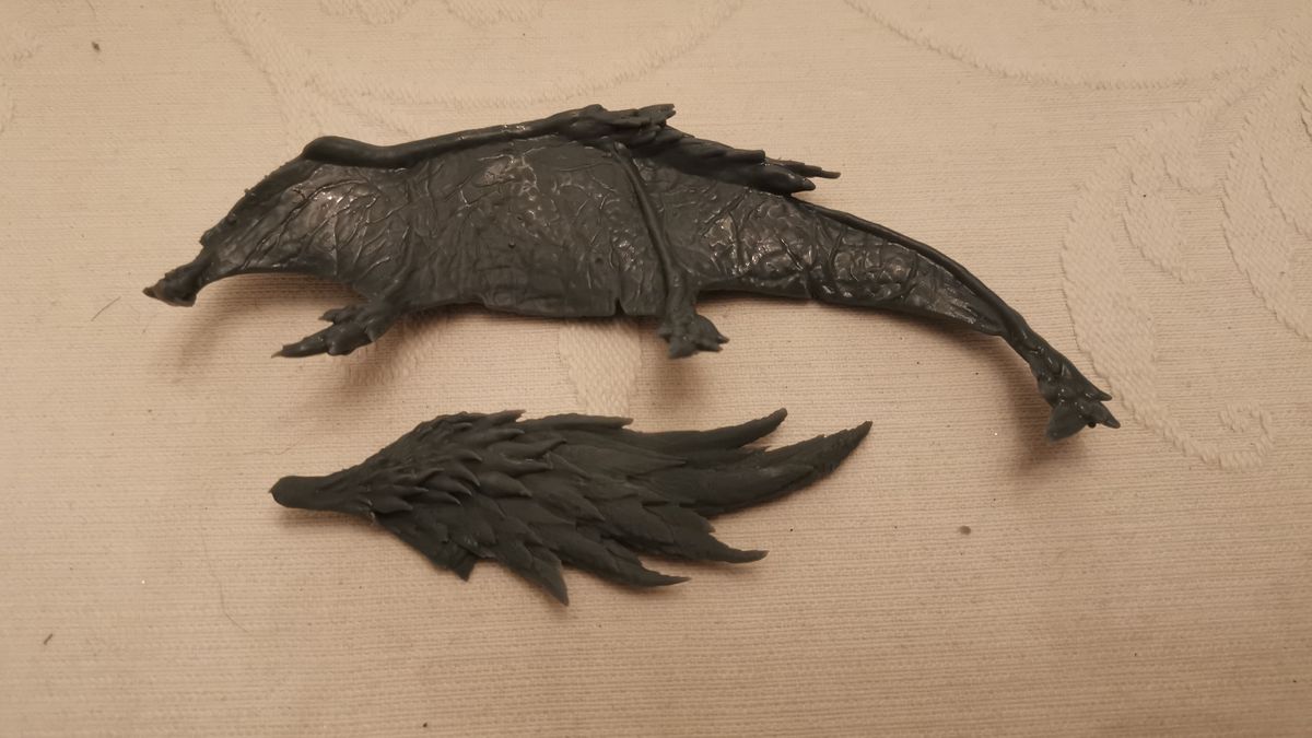 Two wings printed on the Anycubic Photon Mono X 6K