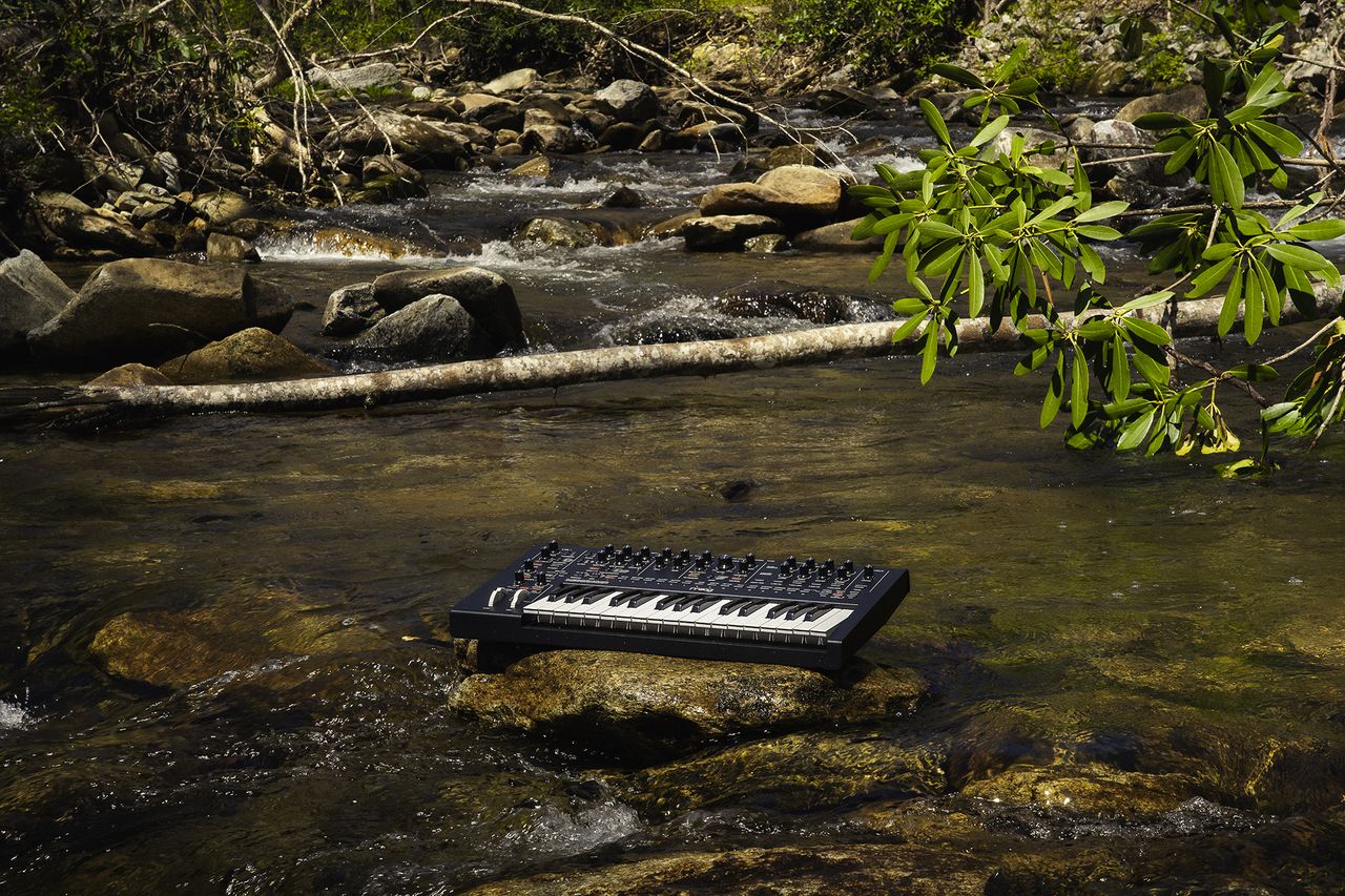 Moog Messenger