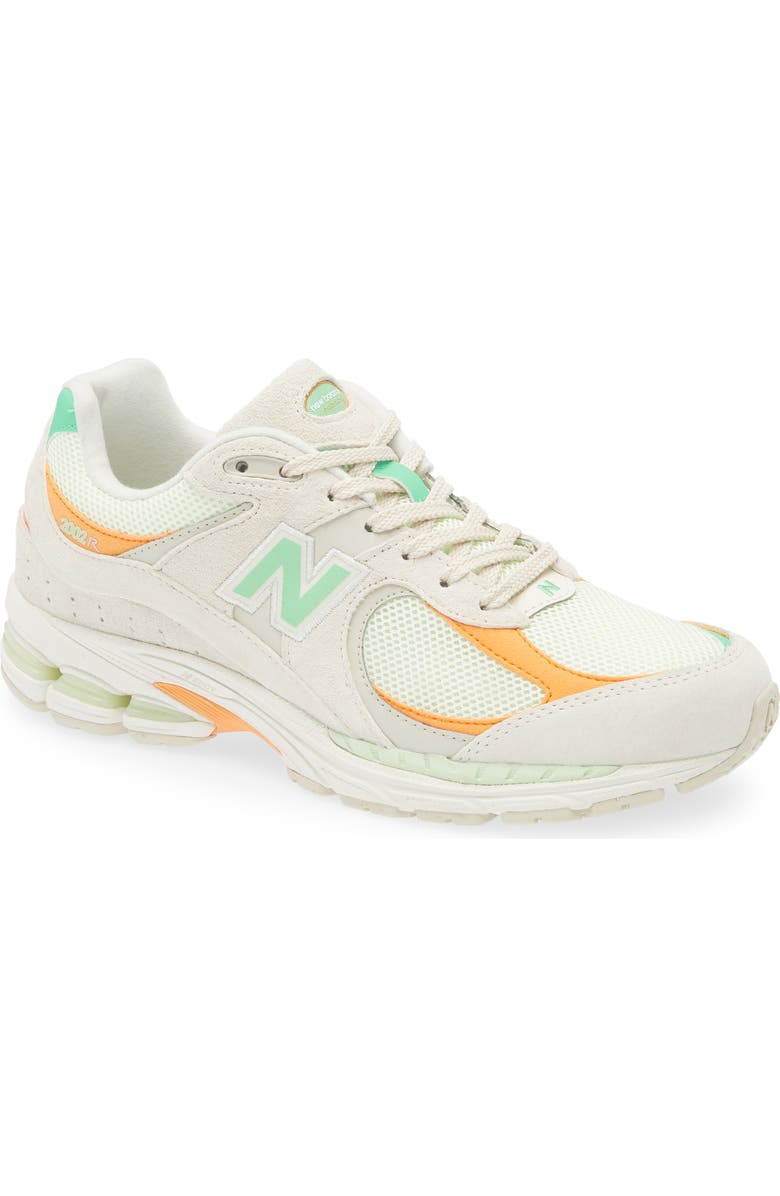 Gender Inclusive 2002r Sneaker