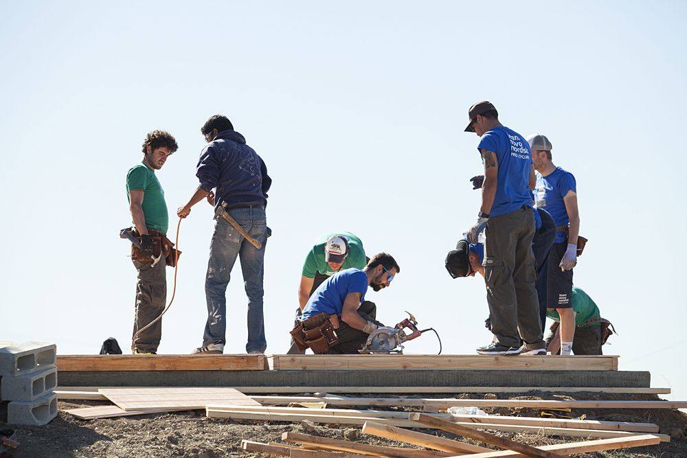 Novo Nordisk bond over building homes for poor families in Rosarito, Mexico.