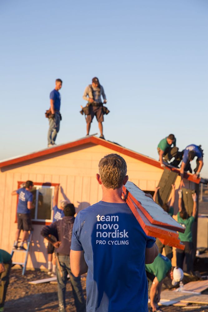 Novo Nordisk bond over building homes for poor families in Rosarito, Mexico.