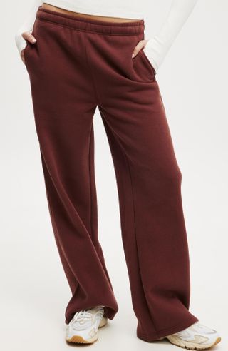 Plush Essential Straight Leg Sweatpant