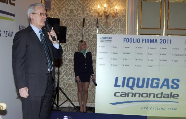 Paolo Dal Lago addresses the media at the Liquigas-Cannondale 2011 launch.