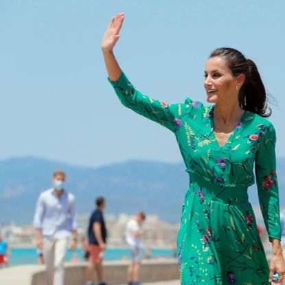 queen letizia green floral dress spanish royal tour palma de mallorca