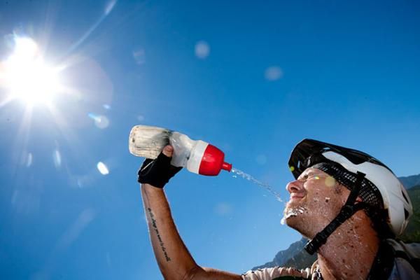 Riders try and stay cool