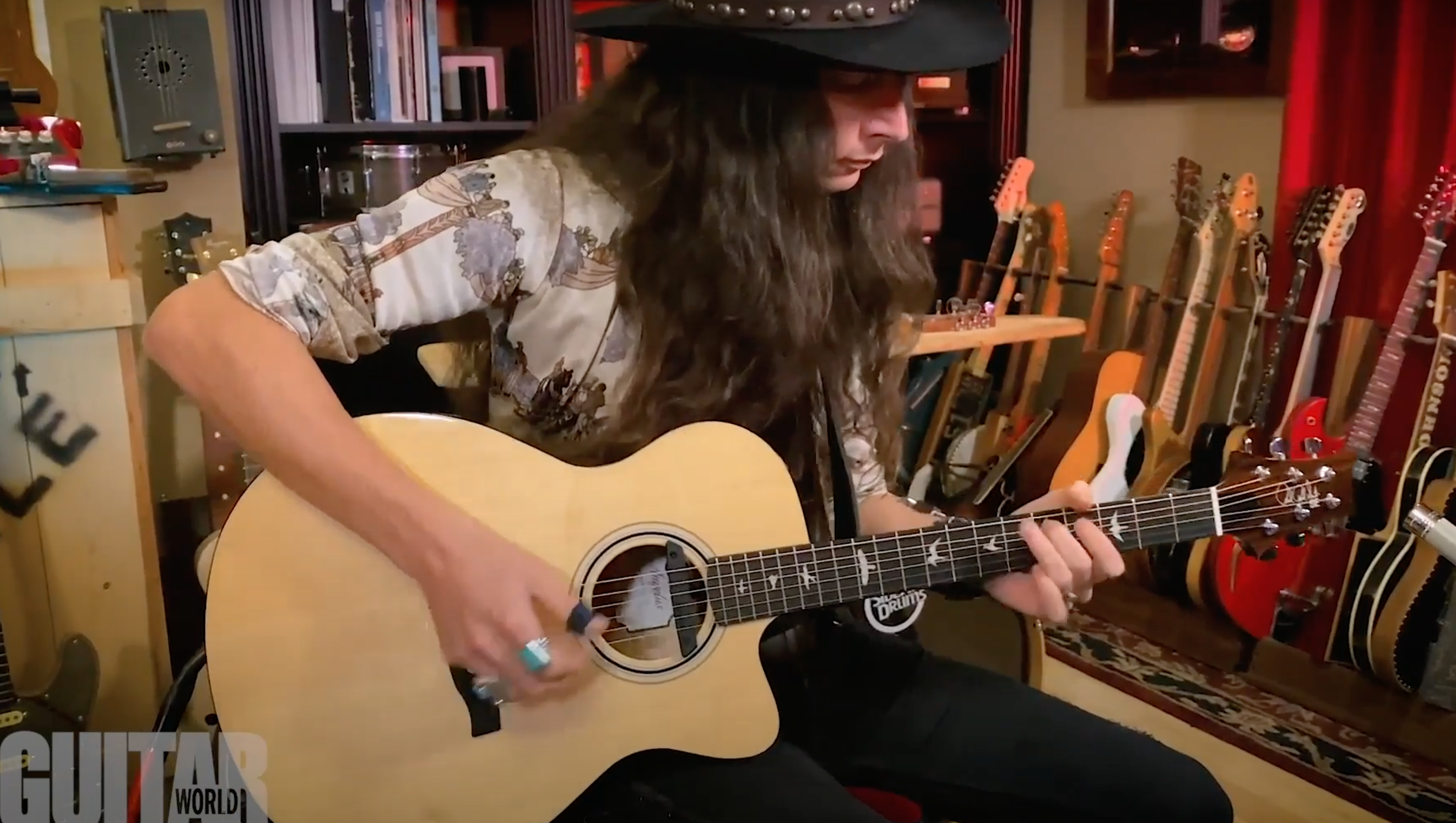 Justin Johnson demos the Fishman PowerTap Earth pickup system