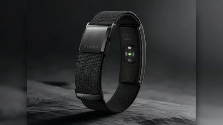 A leaked image purporting to show the Garmin Cirqa band.