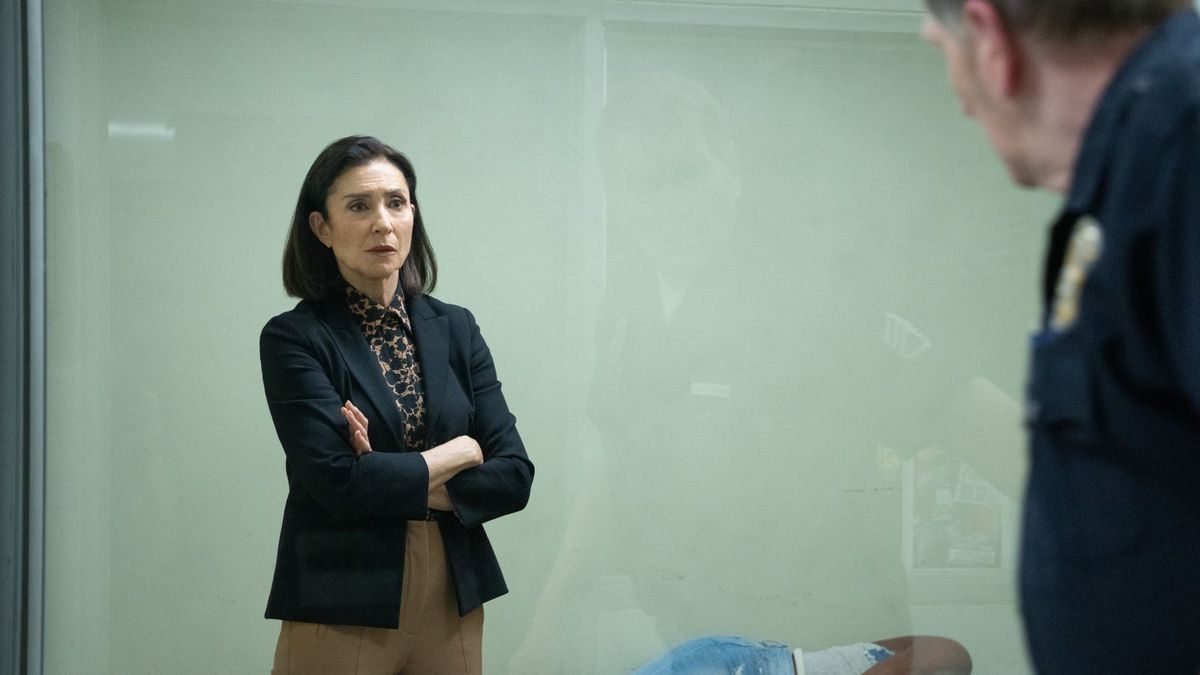 Mimi Rogers in Bosch: Legacy