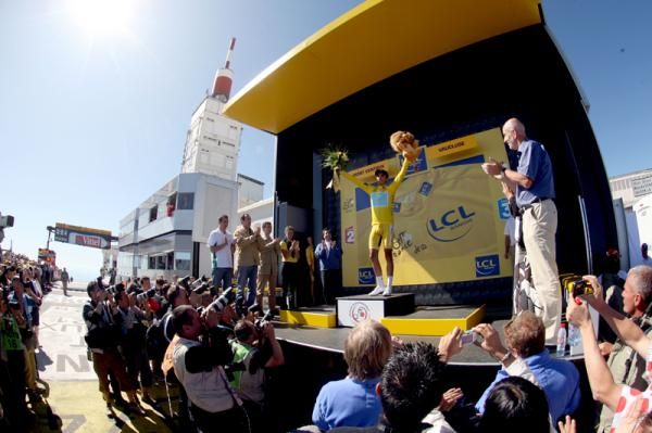 Another day, another yellow jersey for Alberto Contador (Astana)