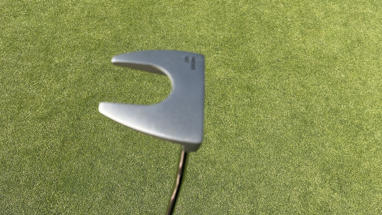 Inesis 100 package set putter