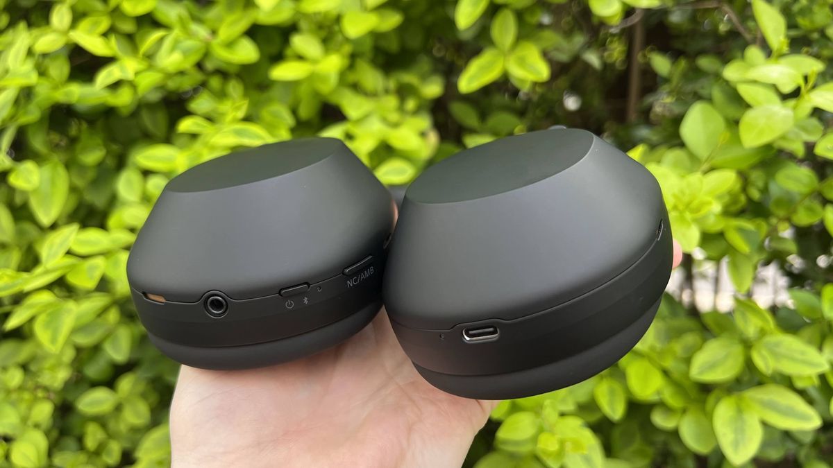 The noise-cancelling Sony WH-1000XM5 headphones