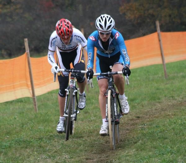 Gabby Day leads Hanka Kupfernagel in Nommay