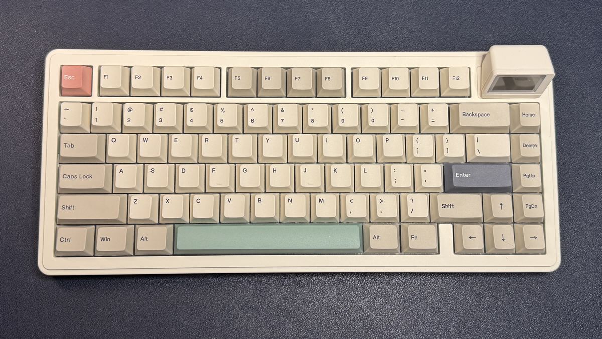 Epomaker RT82 Review: Quietly retro | Tom's Hardware