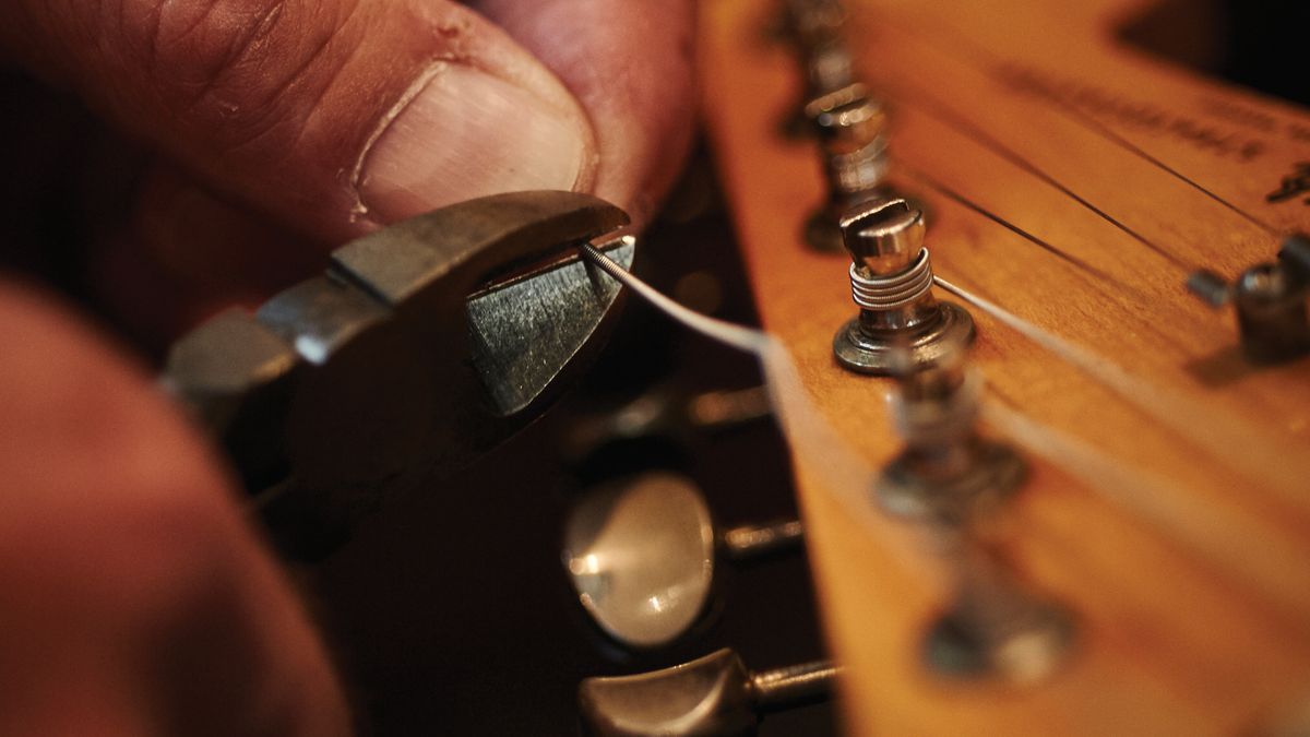 Electric Guitar Strings 101 GuitarPlayer
