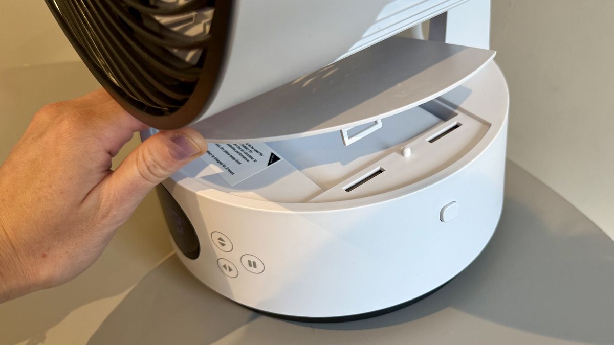The MeacoFan Sefte Pro 10" Table Air Circulator pictured on a grey table