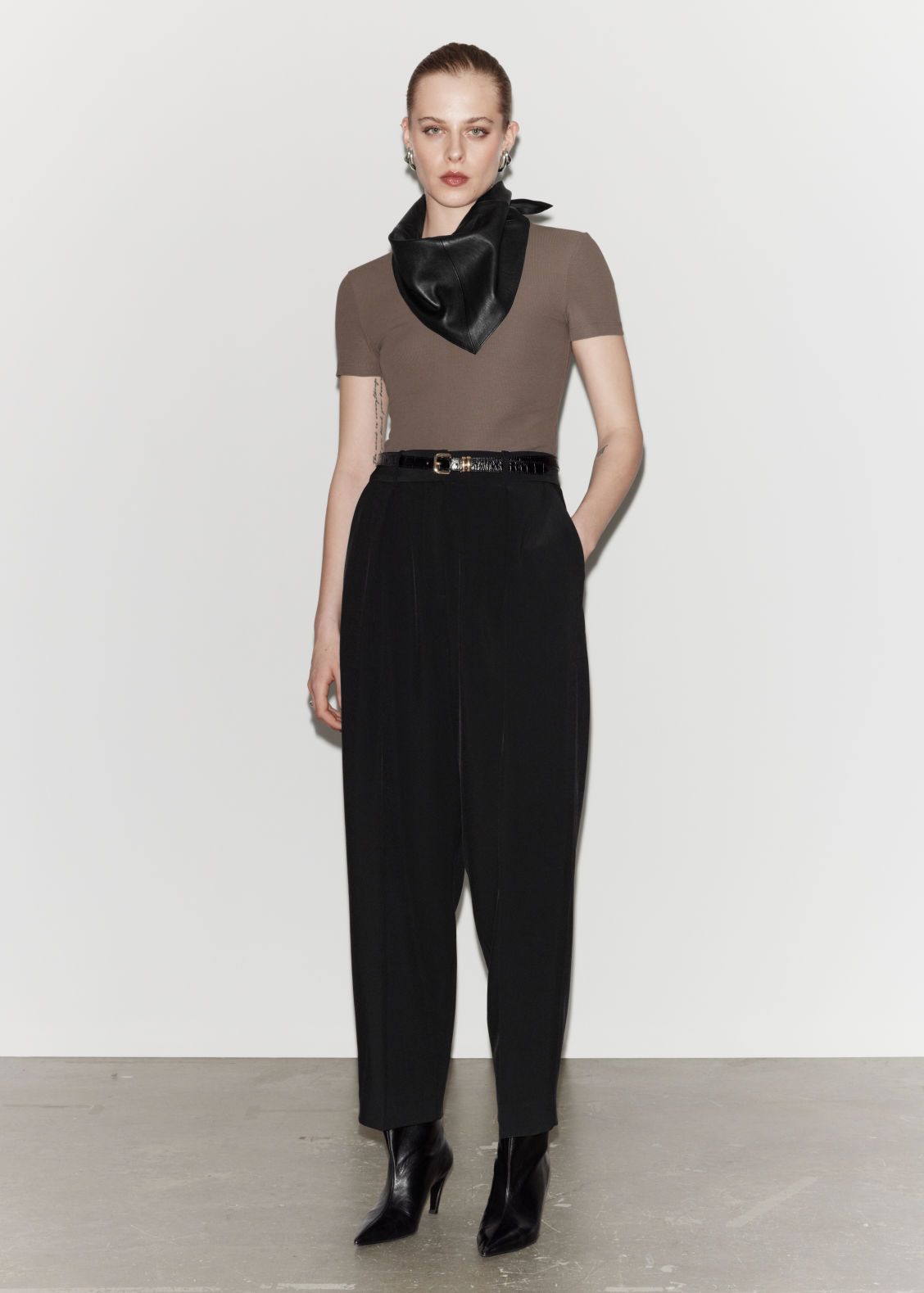 Five Classic Work Outfits That Make Spring Office Dressing So Easy Five Classic Work Outfits That Make Spring Office Dressing So Easy