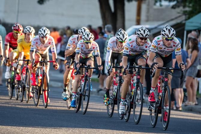 Jelly Belly comes to the front to bring back the break.