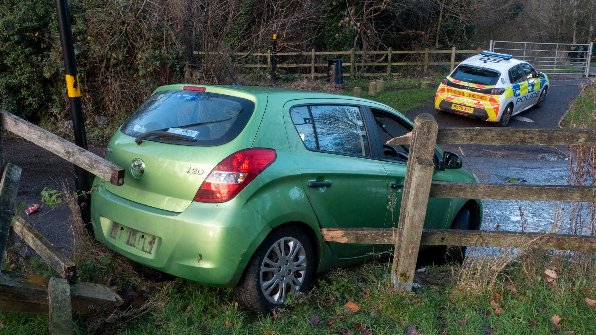 UK's Stolen Cars and Phones Fueling Lucrative Illegal Trade