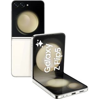 Samsung Galaxy Z Flip 5 in cream