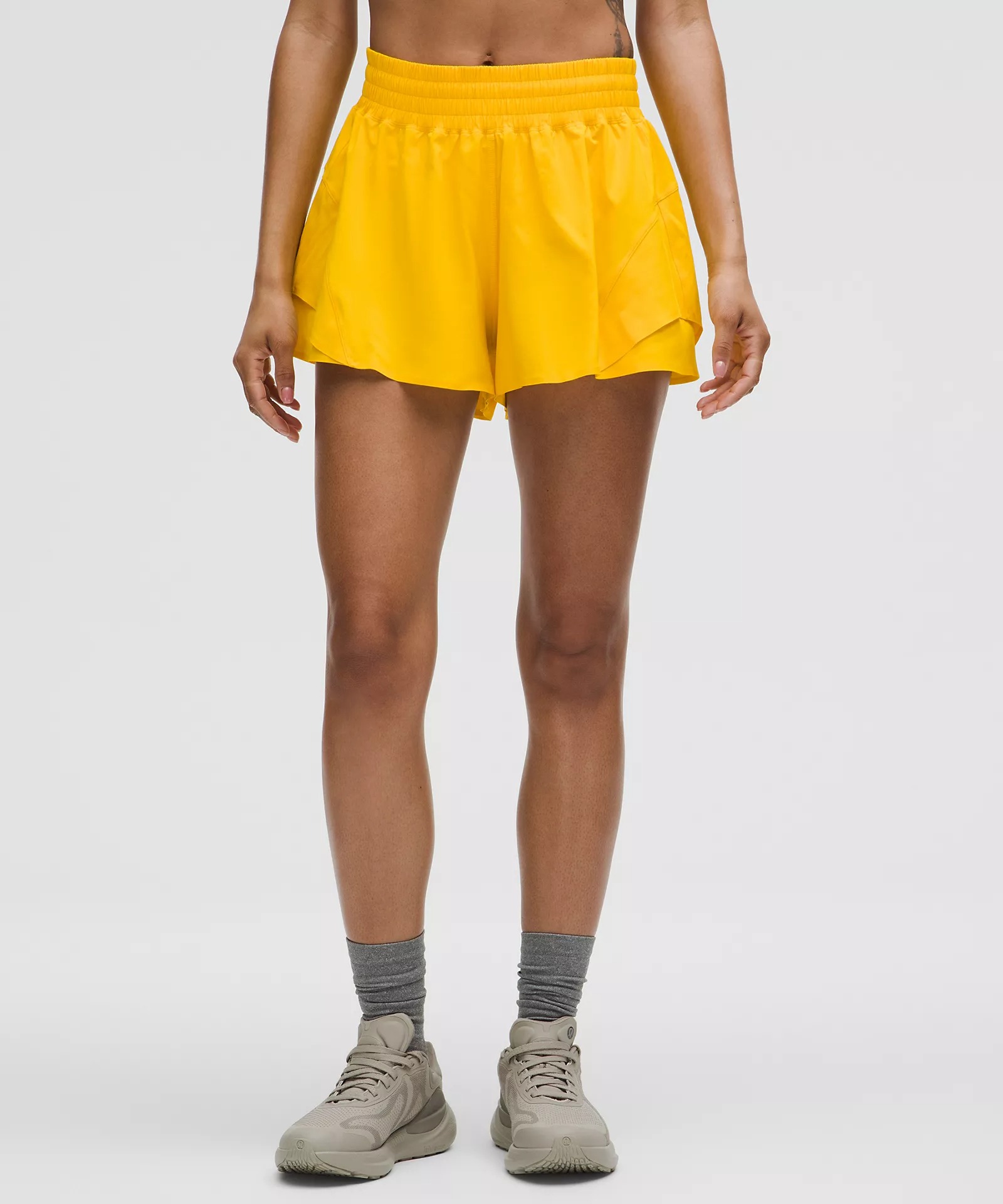Lululemon Shake It Out High-Rise Running Shorts 2.5