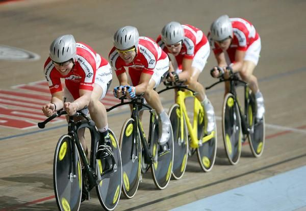 The South Australian pursuit team in action