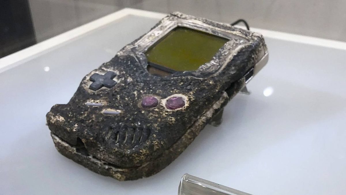 Gulf War Nintendo Game Boy exhibition with handheld in view