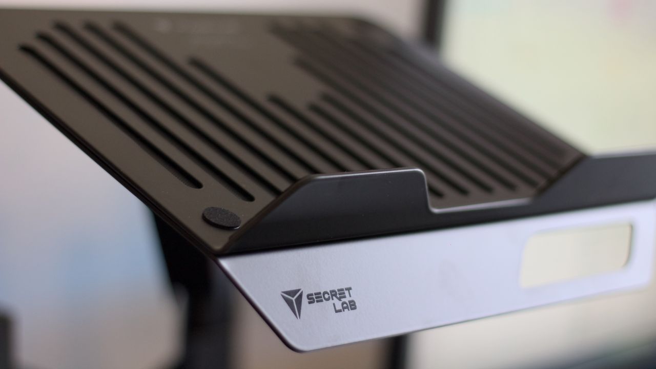 Secretlab monitor arm and desktop mount