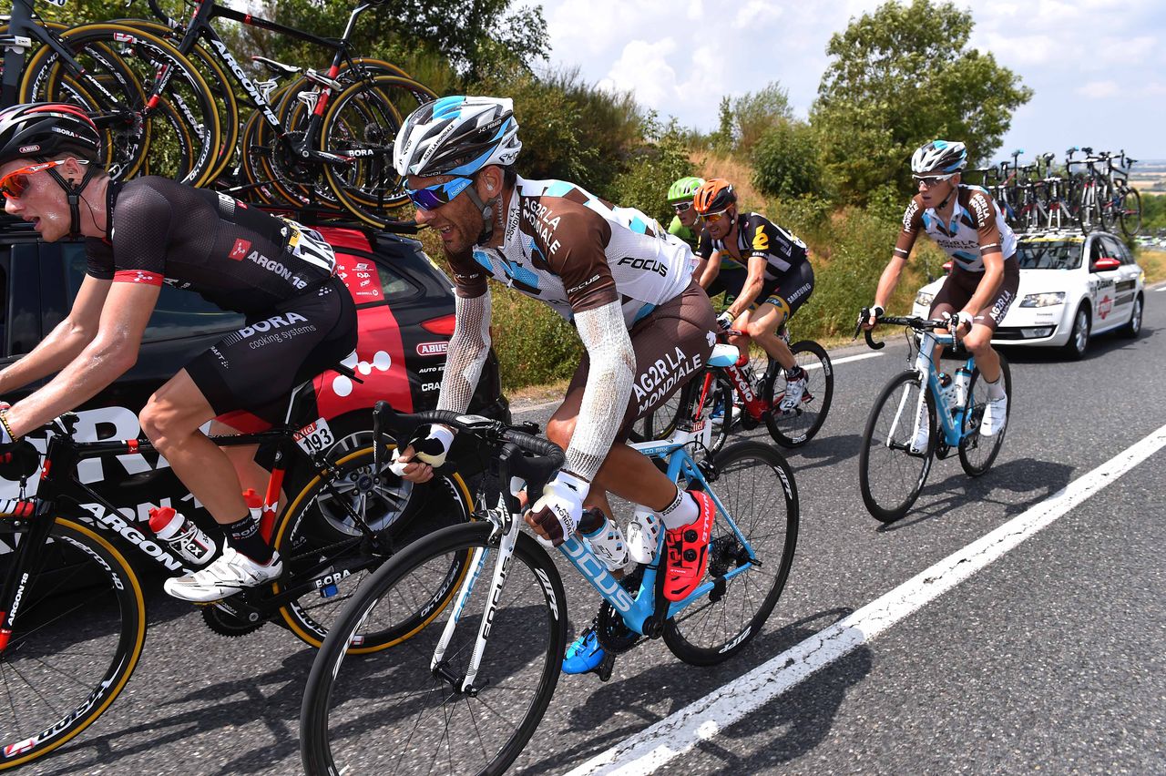 Jean-Chrisophe Peraud (AG2R) wrapped up like a mummy after his stage 13 crash