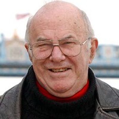 TV veteran Clive James is battling leukaemia