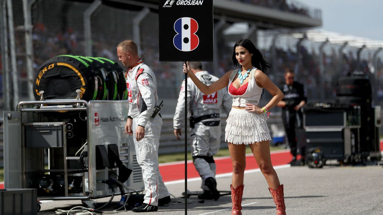 F1 grid girls Liberty Media